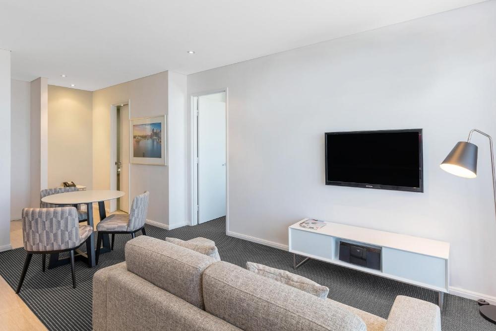 Meriton Suites Campbell Street